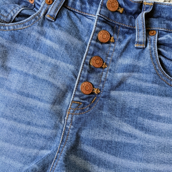 Madewell High-Rise Denim Boyshorts: Button-Through Edition - Picture 3 of 6